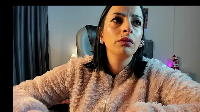 Snapshot of Jayden_Jonnes chatting on 12.28.24 Jayden Jonnes online show from 12.28.24