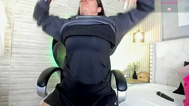 sussy  stone online show from 04.06.26