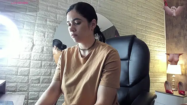 Snapshot of sussy__stone chatting on 06.26.26 sussy stone online show from 06.26.26
