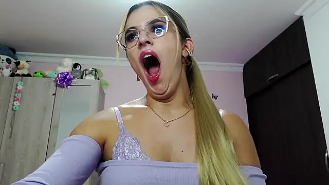 caroline jonson online show from 02.28.25