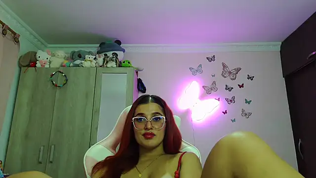 Snapshot of caroline_jonson chatting on 07.06.26 caroline jonson online show from 07.06.26