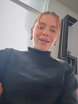 Lorraine Leon online show from 12.17.24