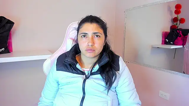 Danna 777  online show from 12.21.24