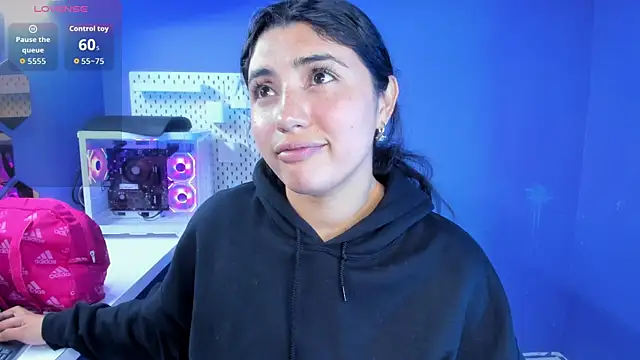 Danna 777  online show from 10.30.25