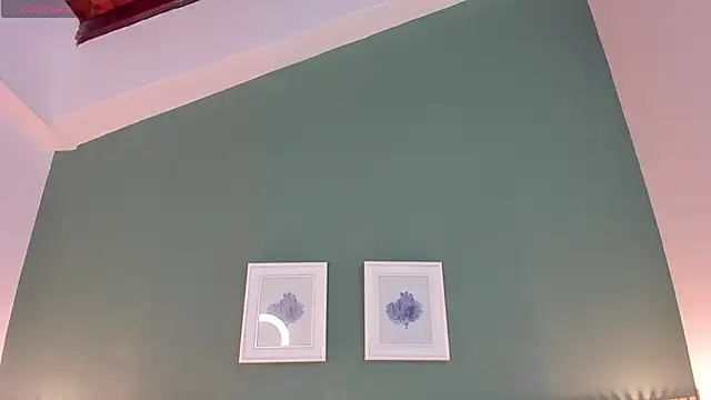  anavictoria  online show from 02.04.25