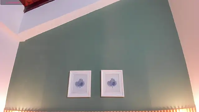  anavictoria  online show from 11.04.25