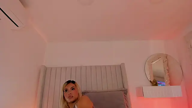 Shelynna azzul online show from 03.21.26