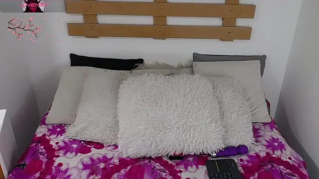 Tifanny Sweett online show from 01.27.25