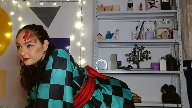 Snapshot of Kaory_32 chatting on 10.29.25 Kaory 32 online show from 10.29.25