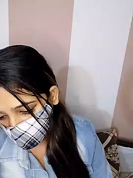 Snapshot of PRINCESS_ZANNAT chatting on 01.28.25 PRINCESS ZANNAT online show from 01.28.25