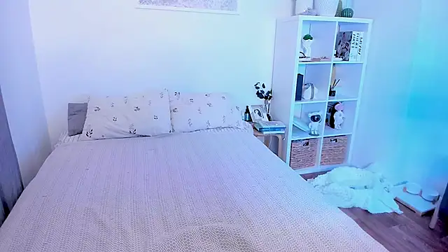 Sasha Miro online show from 02.03.26