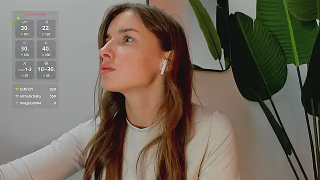 Snapshot of Whitney_Svonn chatting on 12.17.24 Whitney Svonn online show from 12.17.24