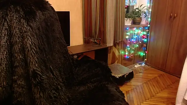 Miss Tress online show from 02.21.25