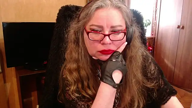 Miss Tress online show from 03.09.25