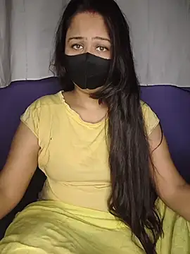 Snapshot of priya__angel chatting on 10.05.25 priya  angel online show from 10.05.25