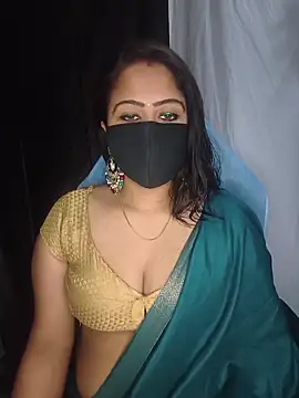 Snapshot of priya__angel chatting on 04.19.26 priya angel online show from 04.19.26