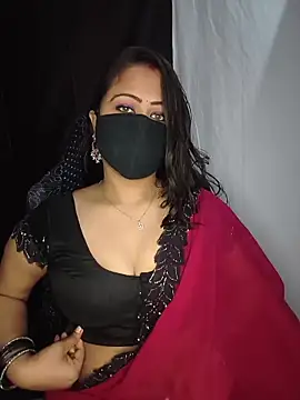 Snapshot of priya__angel chatting on 05.13.26 priya angel online show from 05.13.26