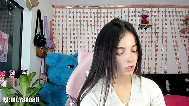 lucyy tay online show from 09.23.25