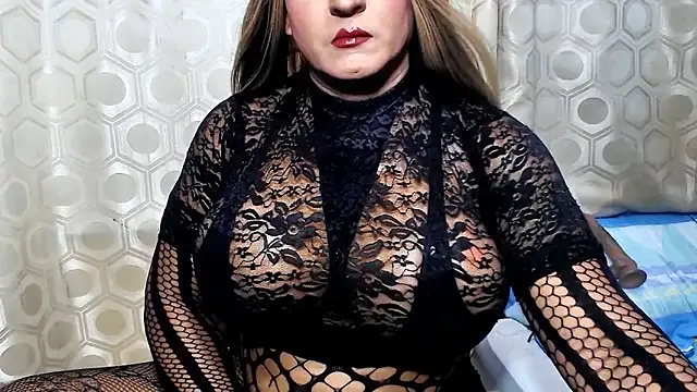 Snapshot of alessia_hot69 chatting on 12.03.24 alessia hot69 online show from 12.03.24