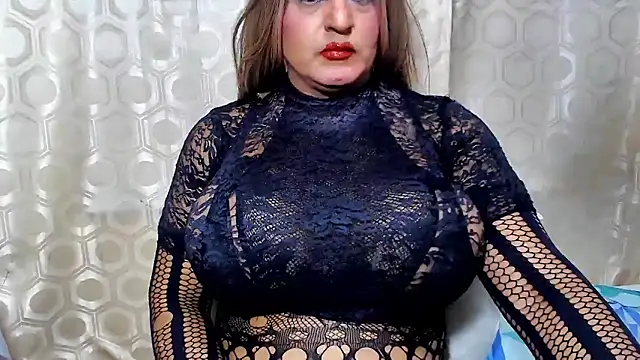 Snapshot of alessia_hot69 chatting on 01.29.25 alessia hot69 online show from 01.29.25