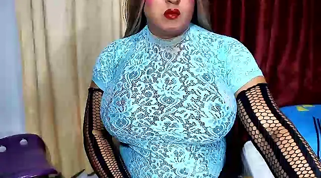 Snapshot of alessia_hot69 chatting on 03.15.25 alessia hot69 online show from 03.15.25