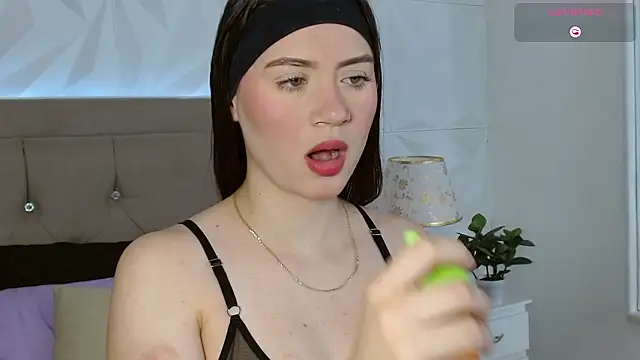 Snapshot of Gwen_drew chatting on 01.17.26 Gwen drew online show from 01.17.26