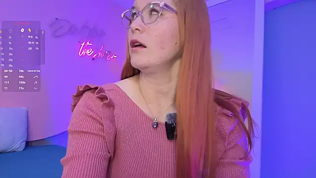 Snapshot of AllisonRoberts_ chatting on 04.01.26 AllisonRoberts online show from 04.01.26