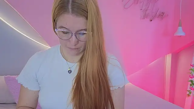 Snapshot of AllisonRoberts_ chatting on 05.19.26 AllisonRoberts online show from 05.19.26