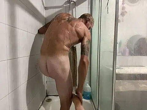 Snapshot of Sweetpasses chatting on 02.03.25 Sweetpasses online show from 02.03.25