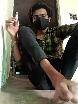 Snapshot of Yasha_14C_Creator chatting on 10.07.25 Yasha 14C Creator online show from 10.07.25