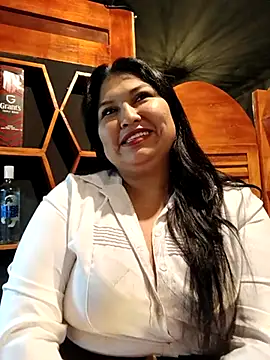 Snapshot of Marcela87 chatting on 03.17.25 Marcela87 online show from 03.17.25