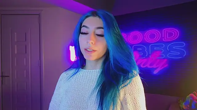 AriaVoss online show from 12.21.24