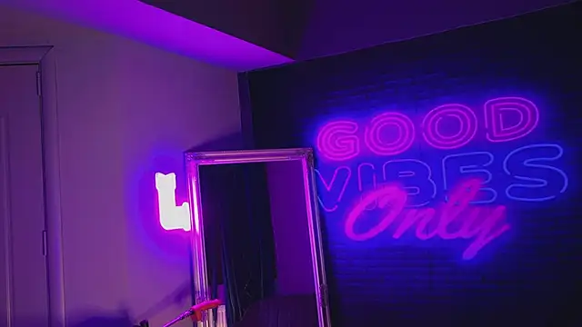 AriaVoss online show from 01.22.25