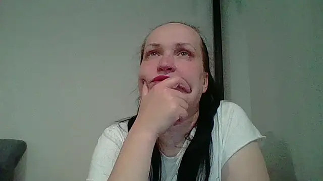 Snapshot of _squirty_cum_lady_ chatting on 10.03.25 squirty cum lady online show from 10.03.25