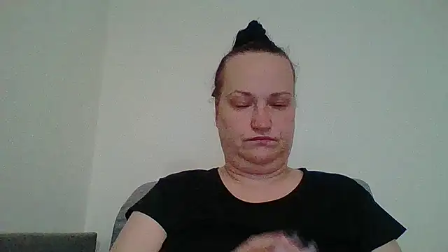 Snapshot of _squirty_cum_lady_ chatting on 10.07.25 squirty cum lady online show from 10.07.25