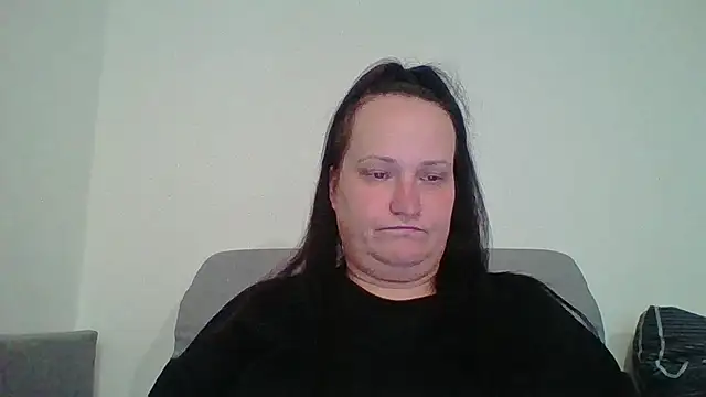 Snapshot of _squirty_cum_lady_ chatting on 10.15.25 squirty cum lady online show from 10.15.25