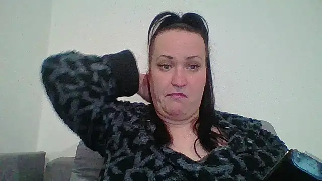 Snapshot of _squirty_cum_lady_ chatting on 10.19.25 squirty cum lady online show from 10.19.25