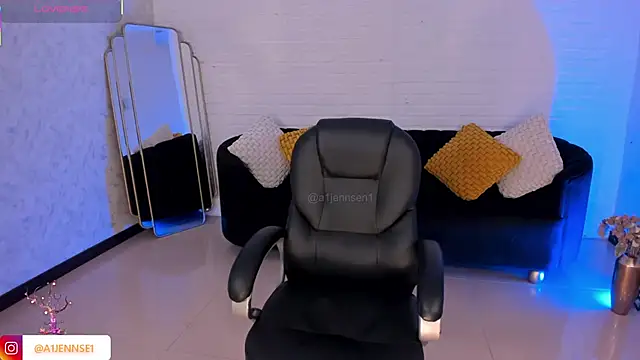 AllyJensen online show from 10.07.25