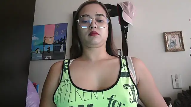 trianabell online show from 02.21.26