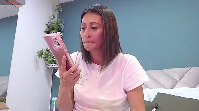 SharisWillian online show from 02.13.25