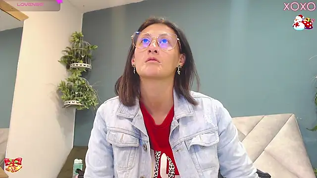 SharisWillian online show from 11.28.25