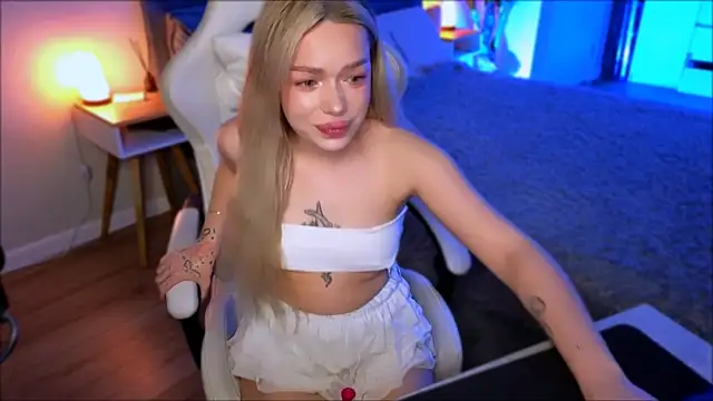 Snapshot of Lily_Yin chatting on 02.07.26 Lily Yin online show from 02.07.26