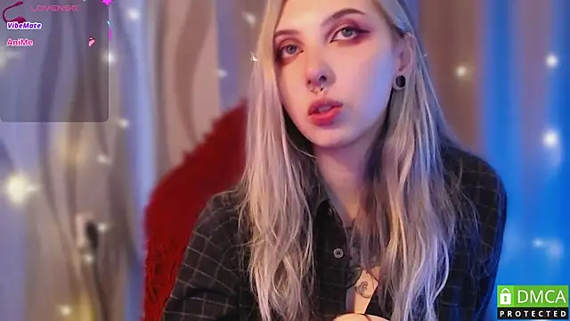 Snapshot of JustMeowGirl chatting on 02.26.25 JustMeowGirl online show from 02.26.25