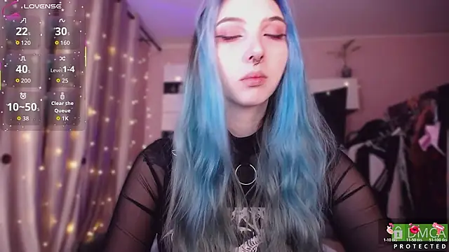 Snapshot of JustMeowGirl chatting on 02.11.26 JustMeowGirl online show from 02.11.26