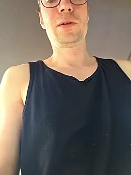 Schnubby1 online show from 03.19.26