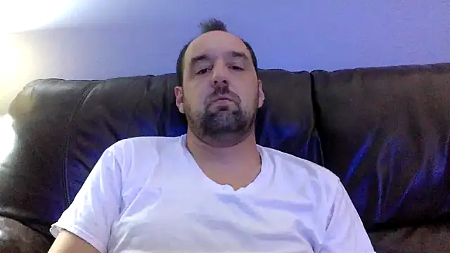 Snapshot of Kink_Master_Daddy chatting on 10.18.25 Kink Master Daddy online show from 10.18.25