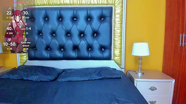 Foxy Assh  online show from 10.30.25