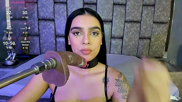 Foxy Assh  online show from 04.15.26