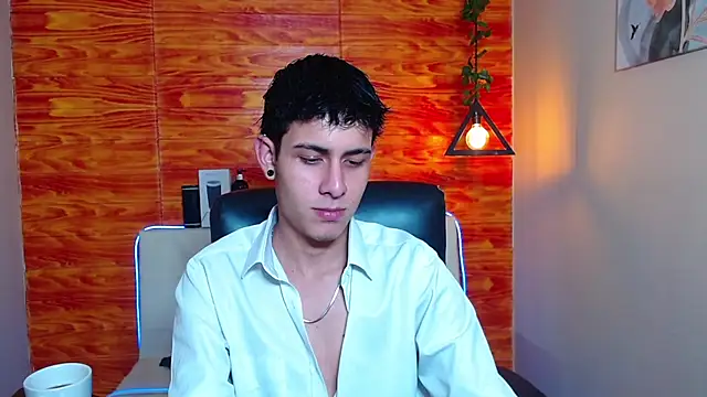 Snapshot of Bastiaan_28 chatting on 01.20.25 Bastiaan 28 online show from 01.20.25