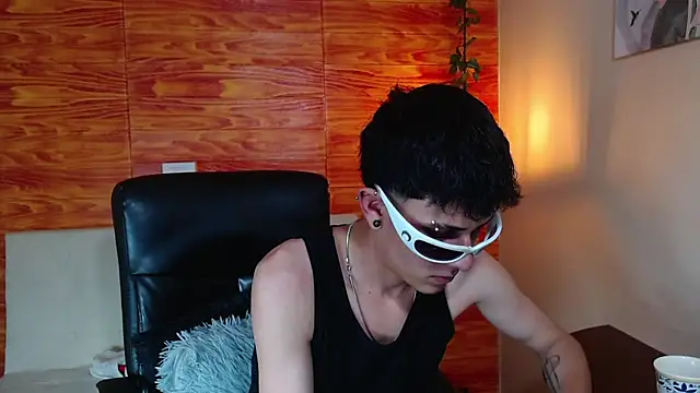 Snapshot of Bastiaan_28 chatting on 02.09.25 Bastiaan 28 online show from 02.09.25